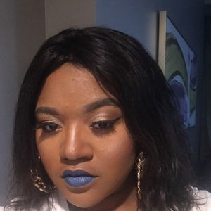 Meet your Posher, Ina